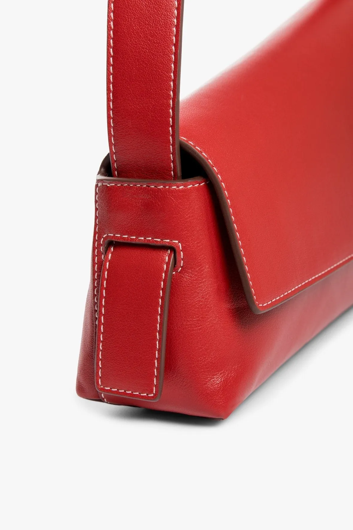 ACUTE SHOULDER BAG | SCARLET