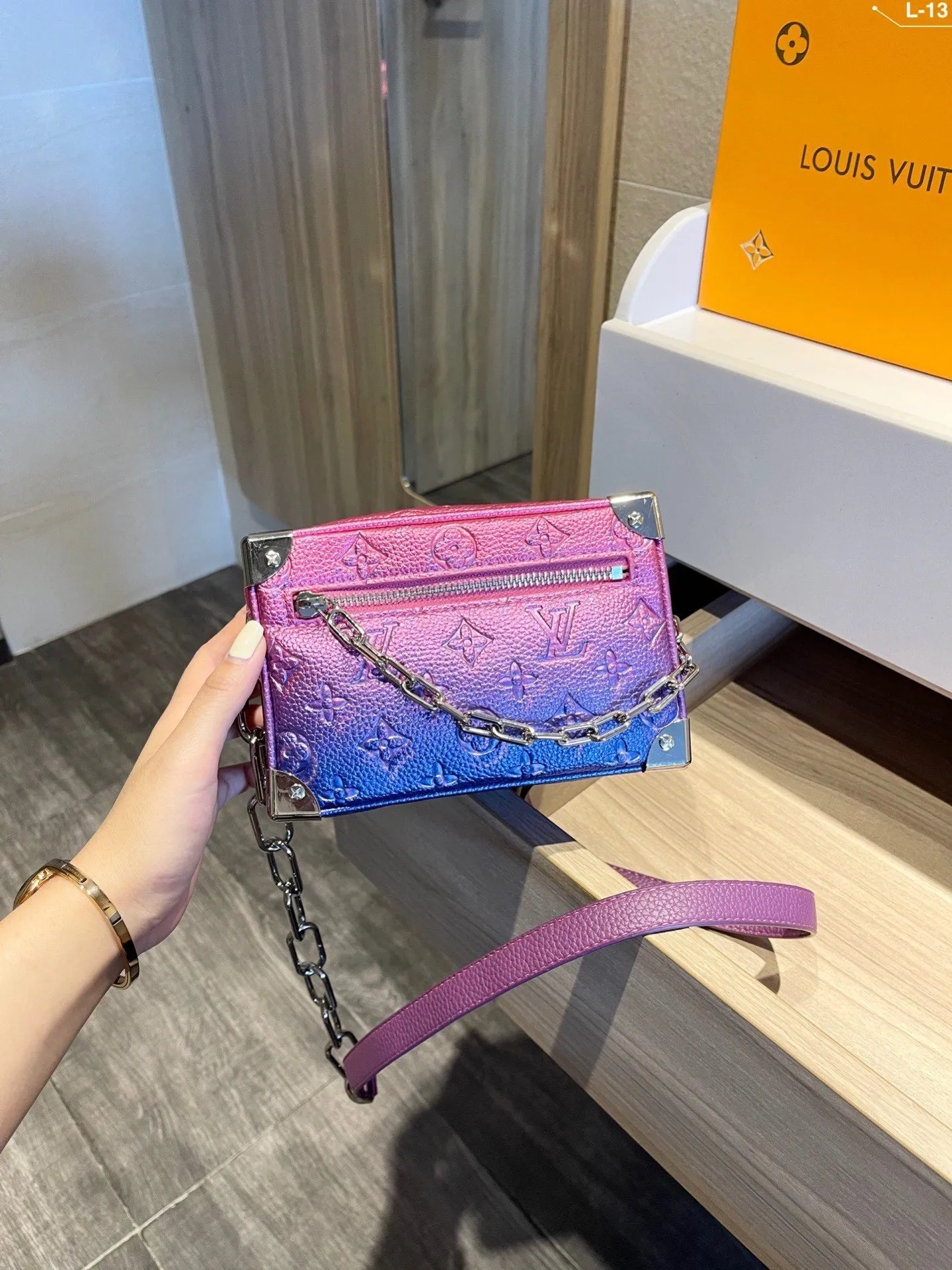 Designer Handbags LN 486