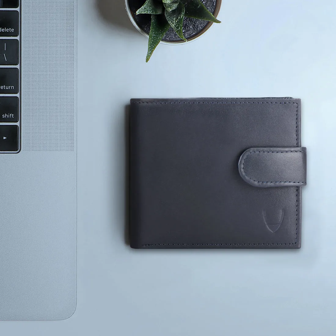 EE 2020SC BI-FOLD WALLET