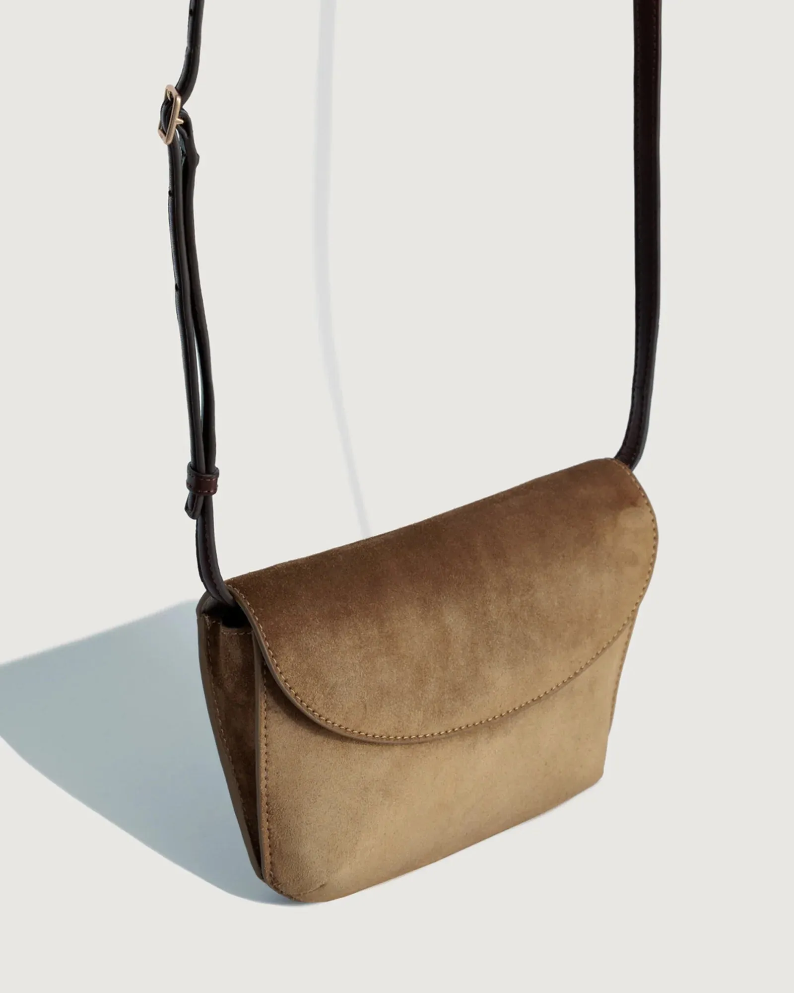Keriana Clutch | Brun Suede