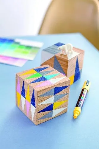 Posca PC - 5M Medium Bullet Tip - Wallet of 8 Pastel Colours