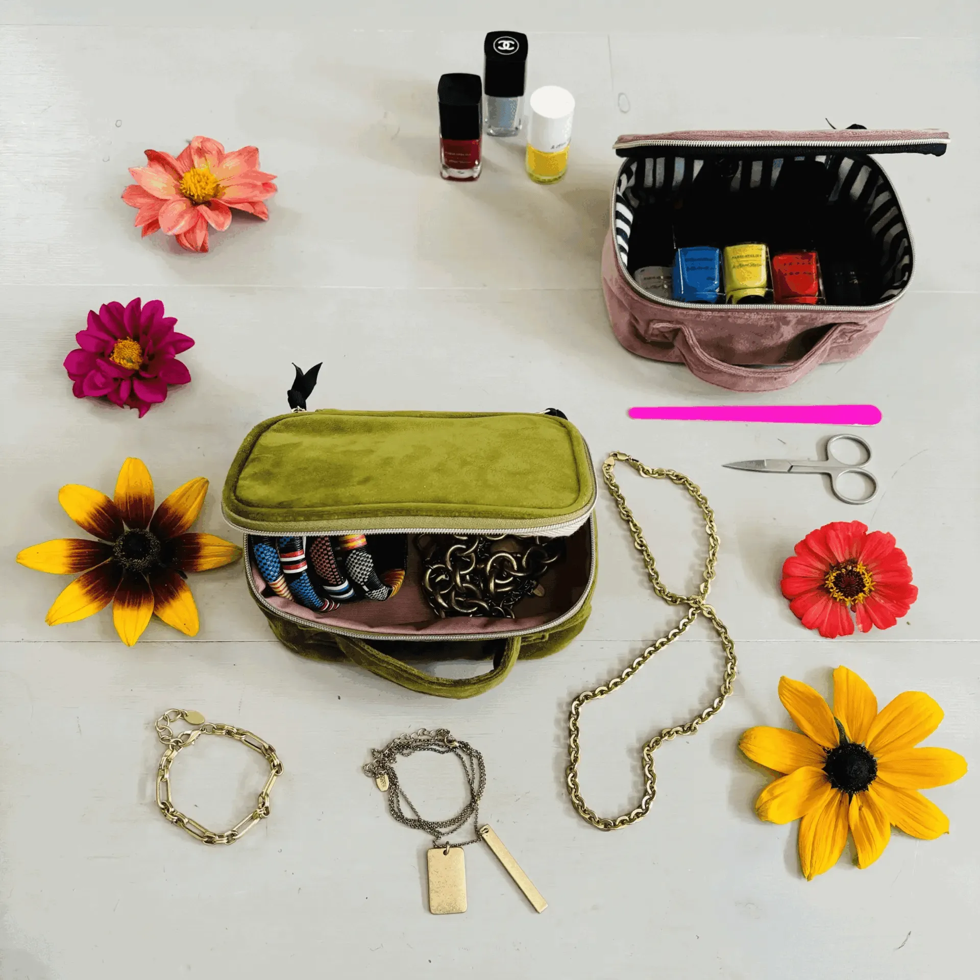 Small Beauty Box, Green Velvet